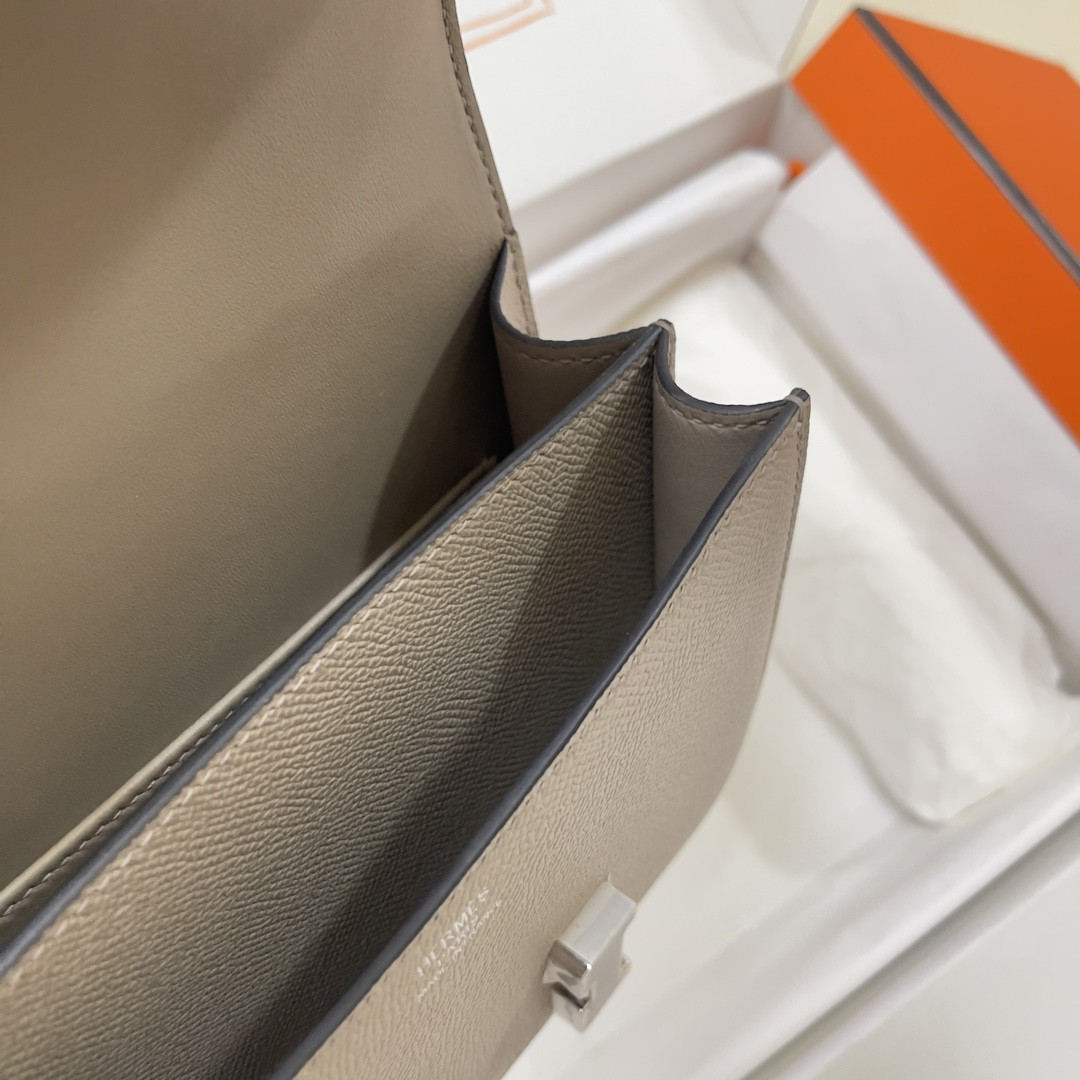 Hermès Constance 19 Epsom Silver Hardware 7.25" x 6.25" x 2.25"