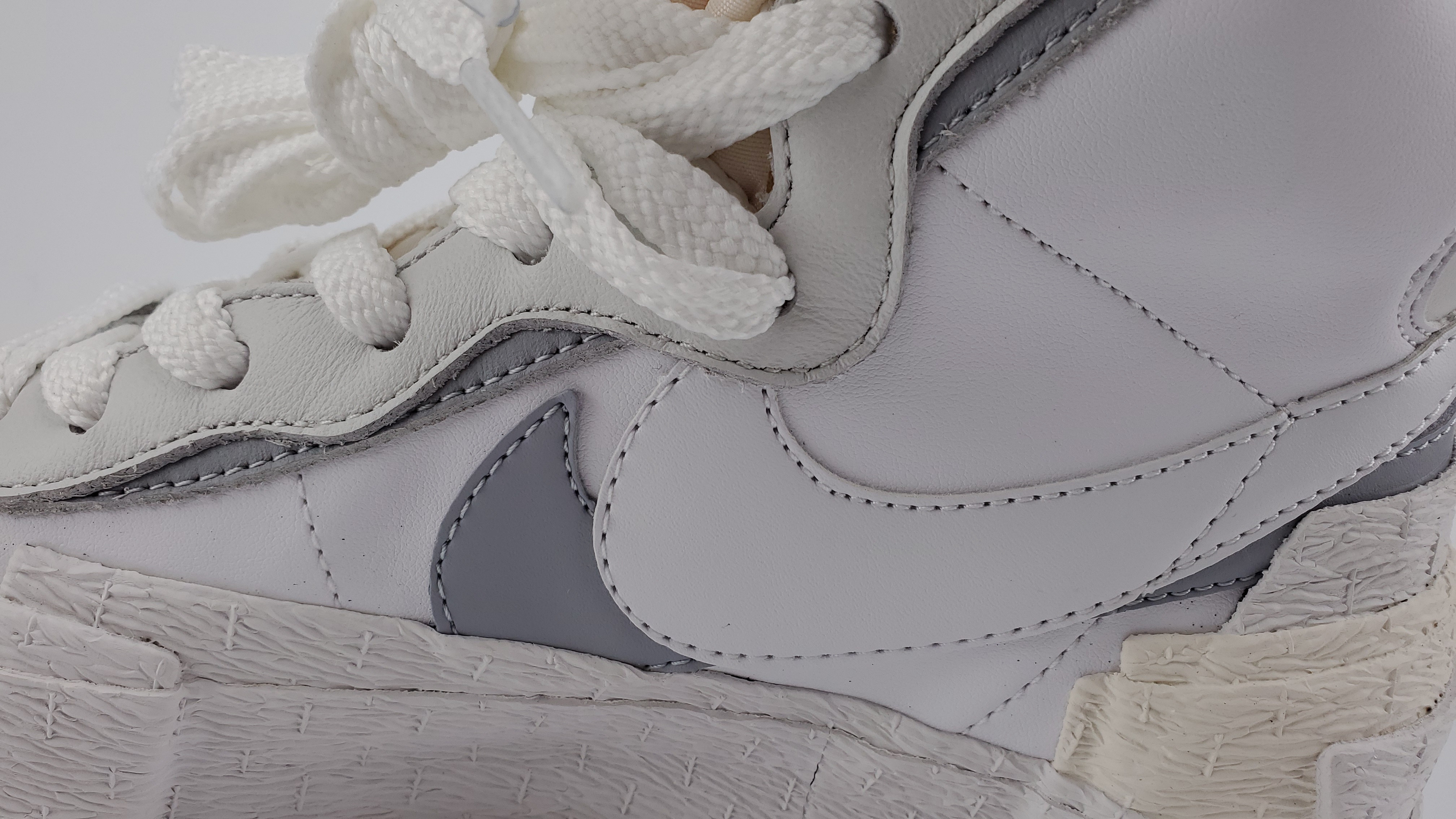 Nike Blazer High Sacai White Grey