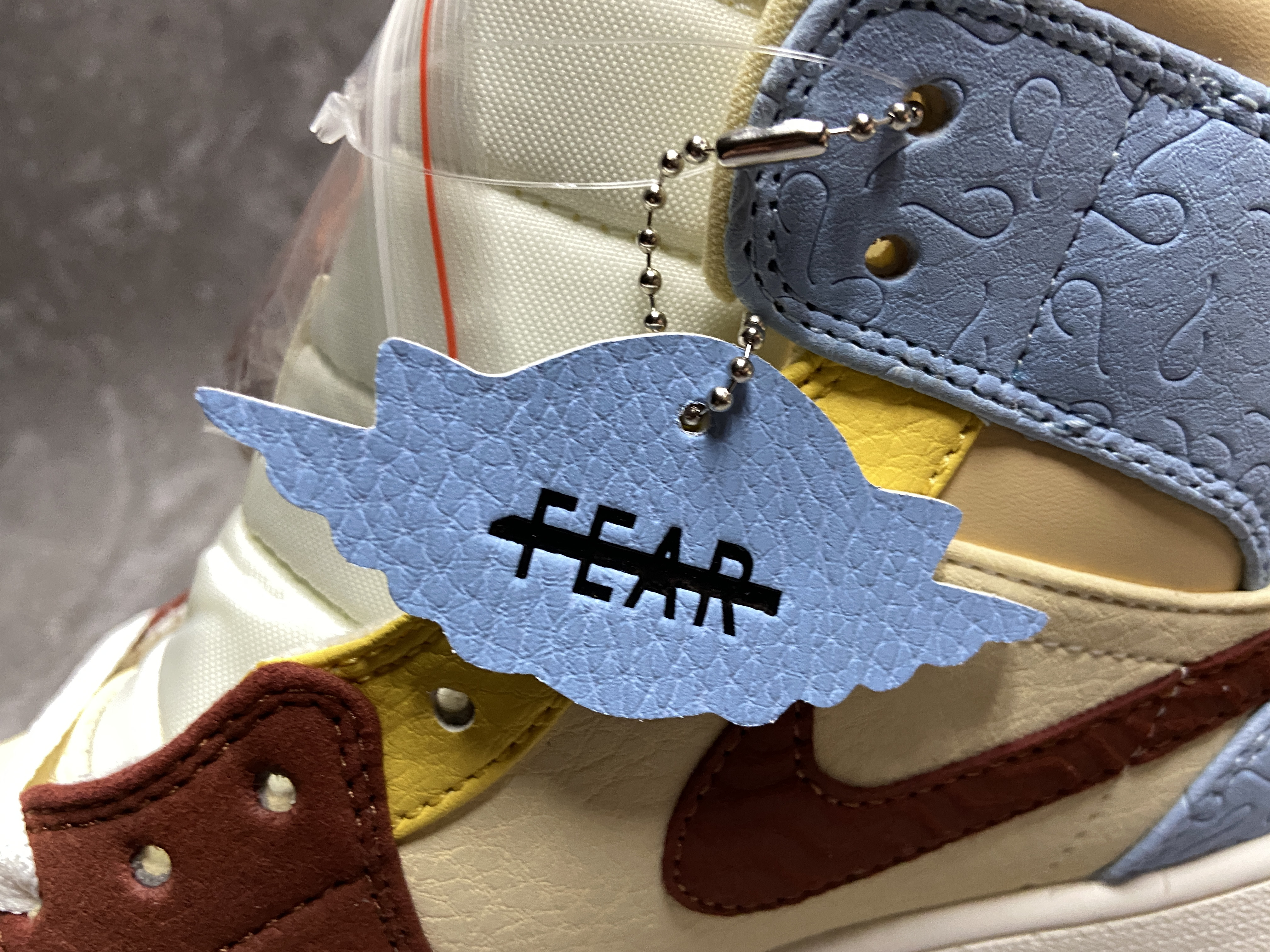 air jordan 1 mid se fearless Ma*s*n chateau rouge