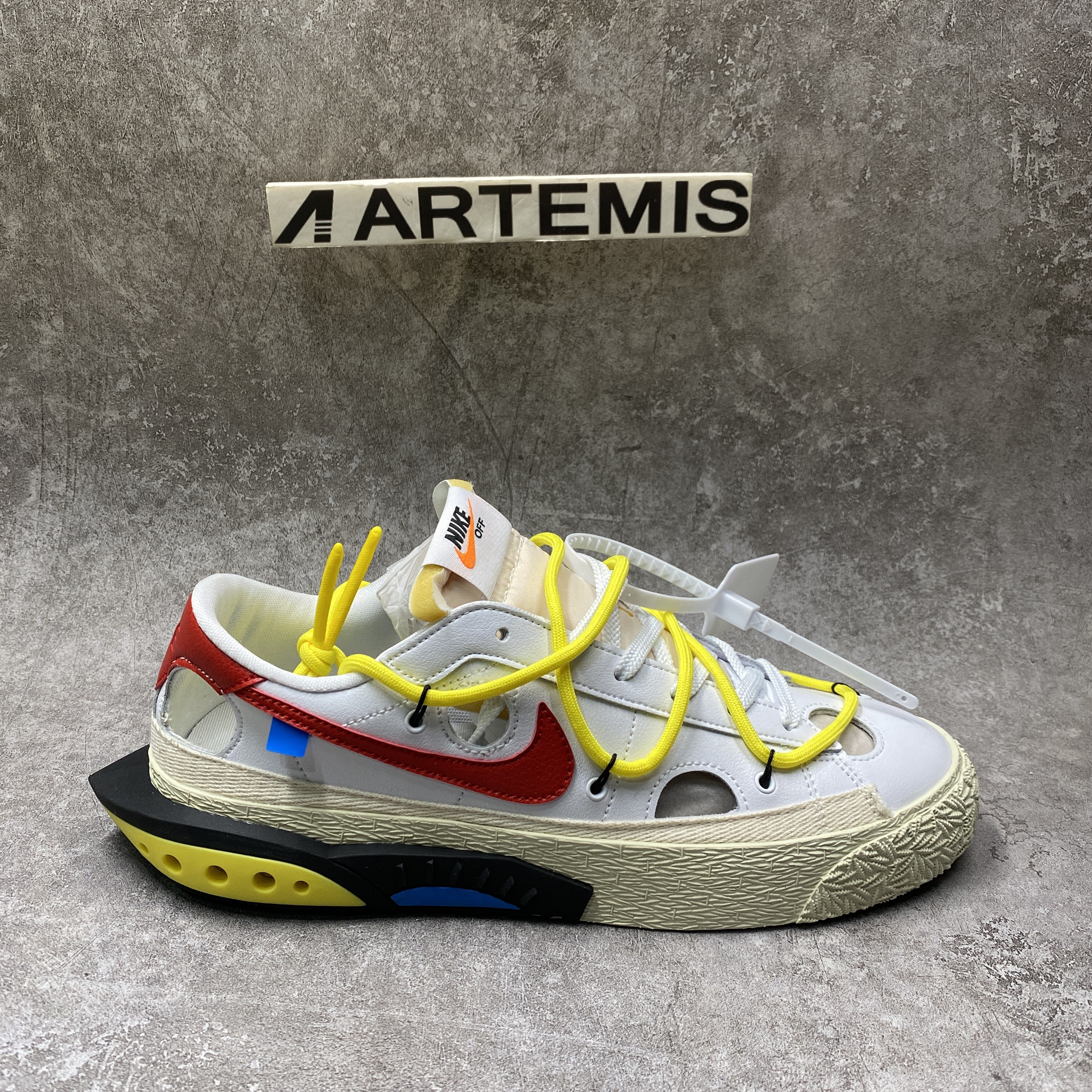 Off-White x Nike Blazer Low