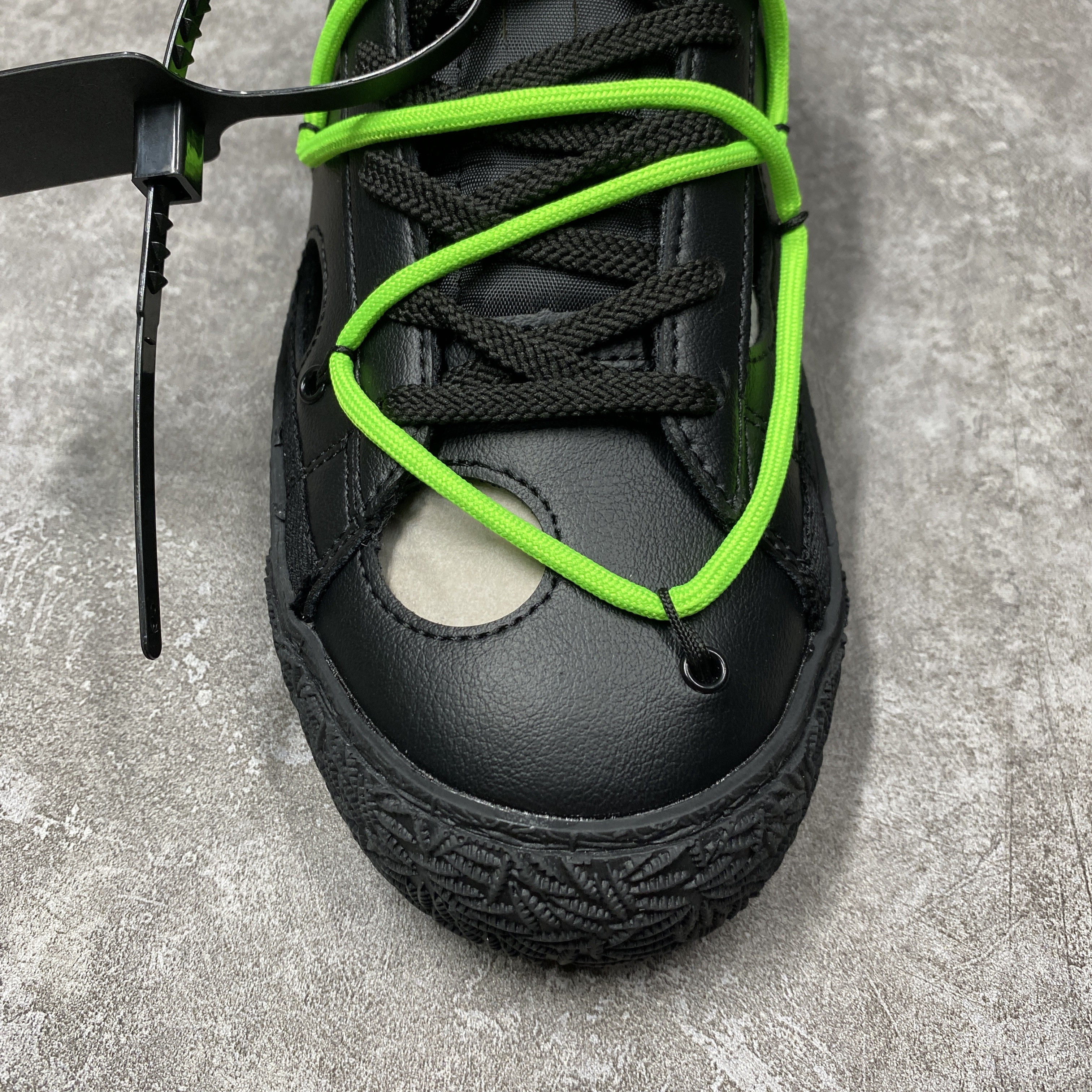 Off-White x Nike Blazer Low