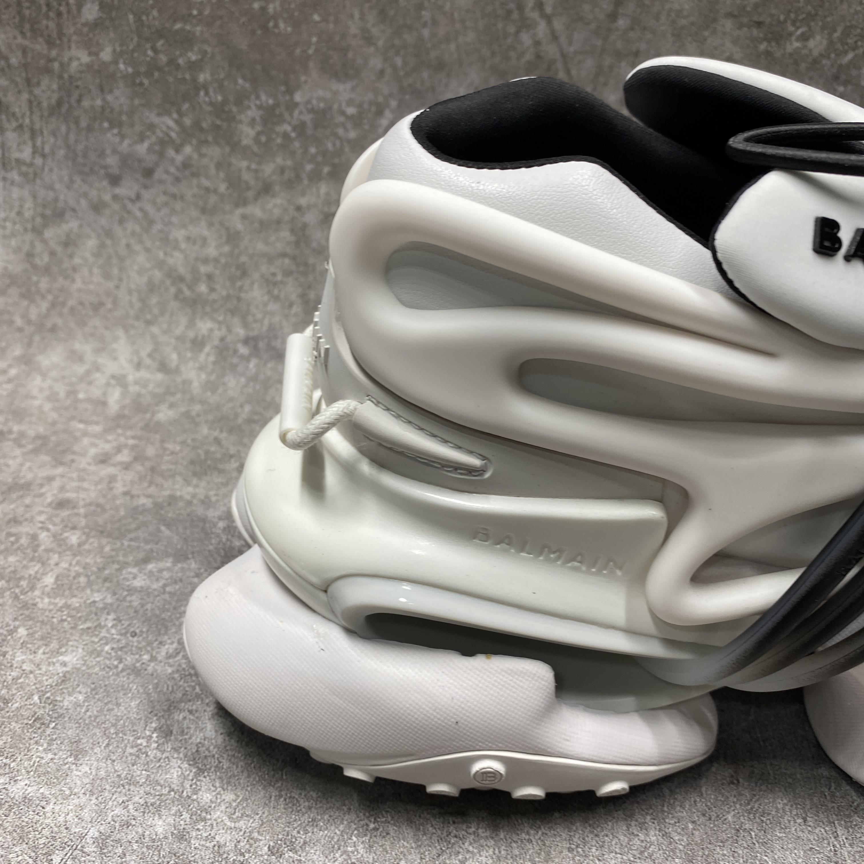 Balmain Unicorn Low White Black Gradient