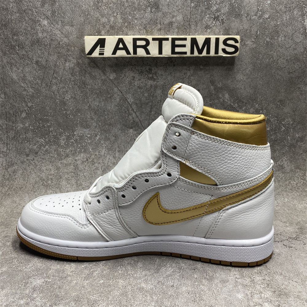 WMNS AIR JORDAN 1 RETRO HIGH OG