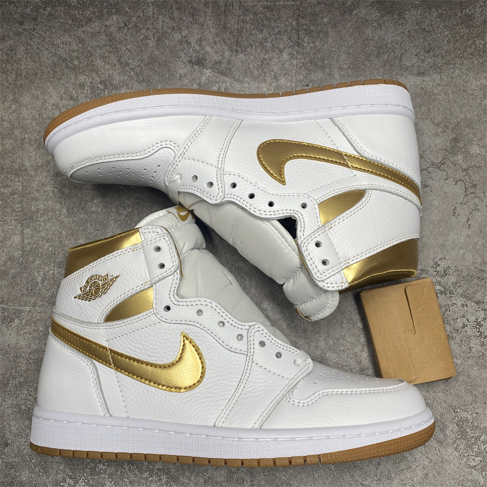 WMNS AIR JORDAN 1 RETRO HIGH OG