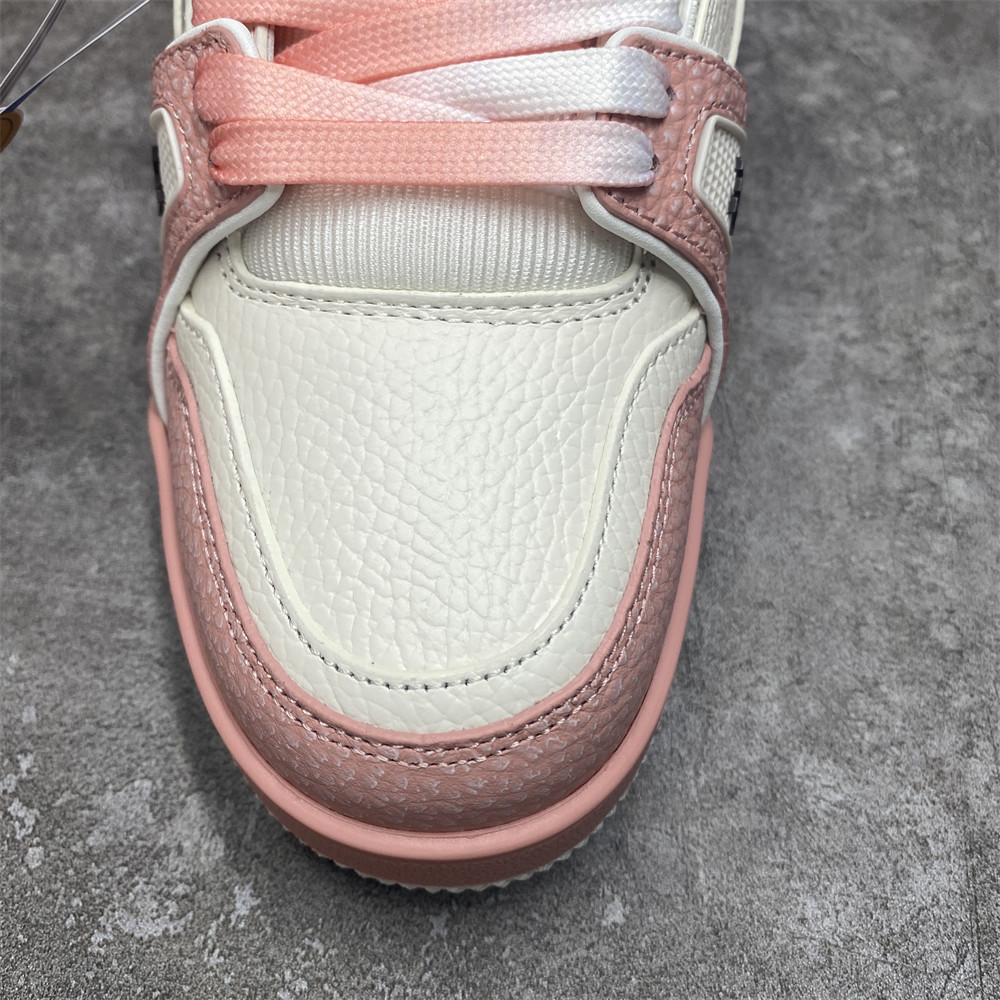 UA LV Trainer Sneaker