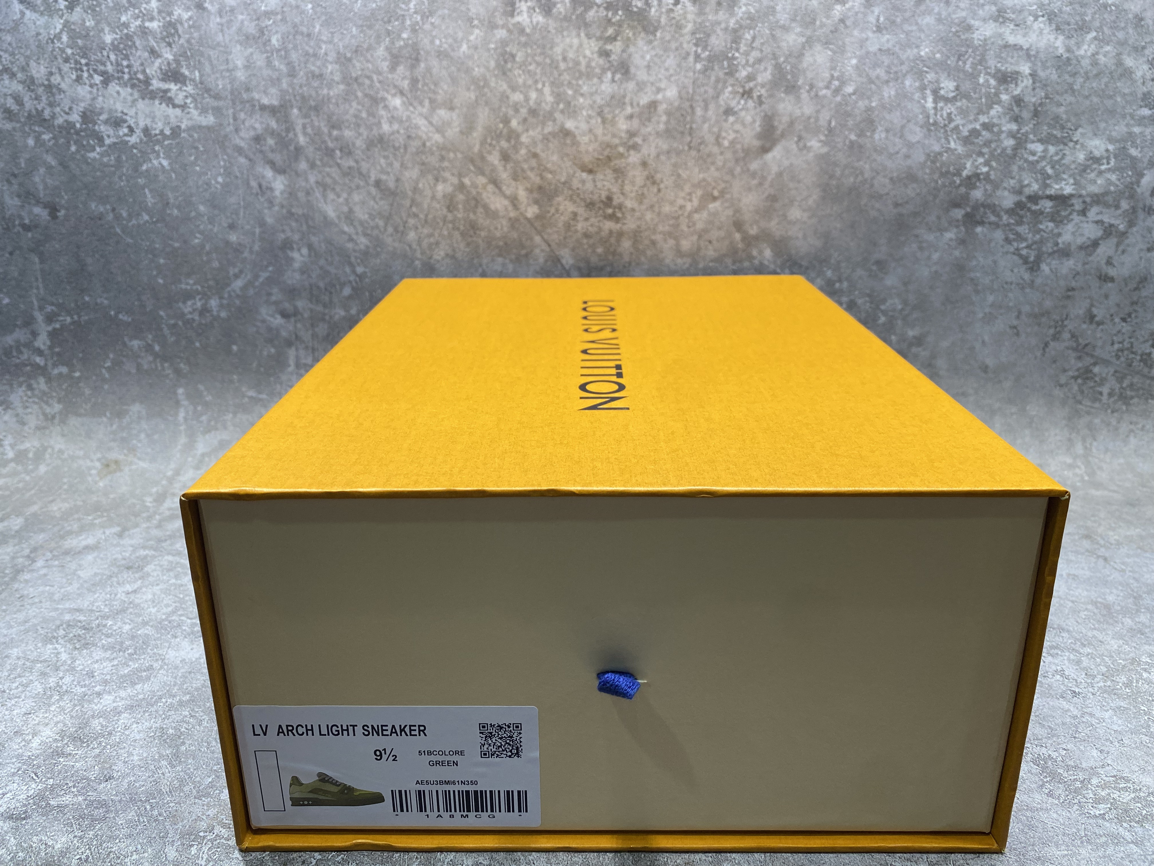 UA LV trainer Sneakers