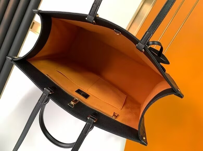 LV OnTheGo GM M44929 16.1 x 13.4 x 7.5inches