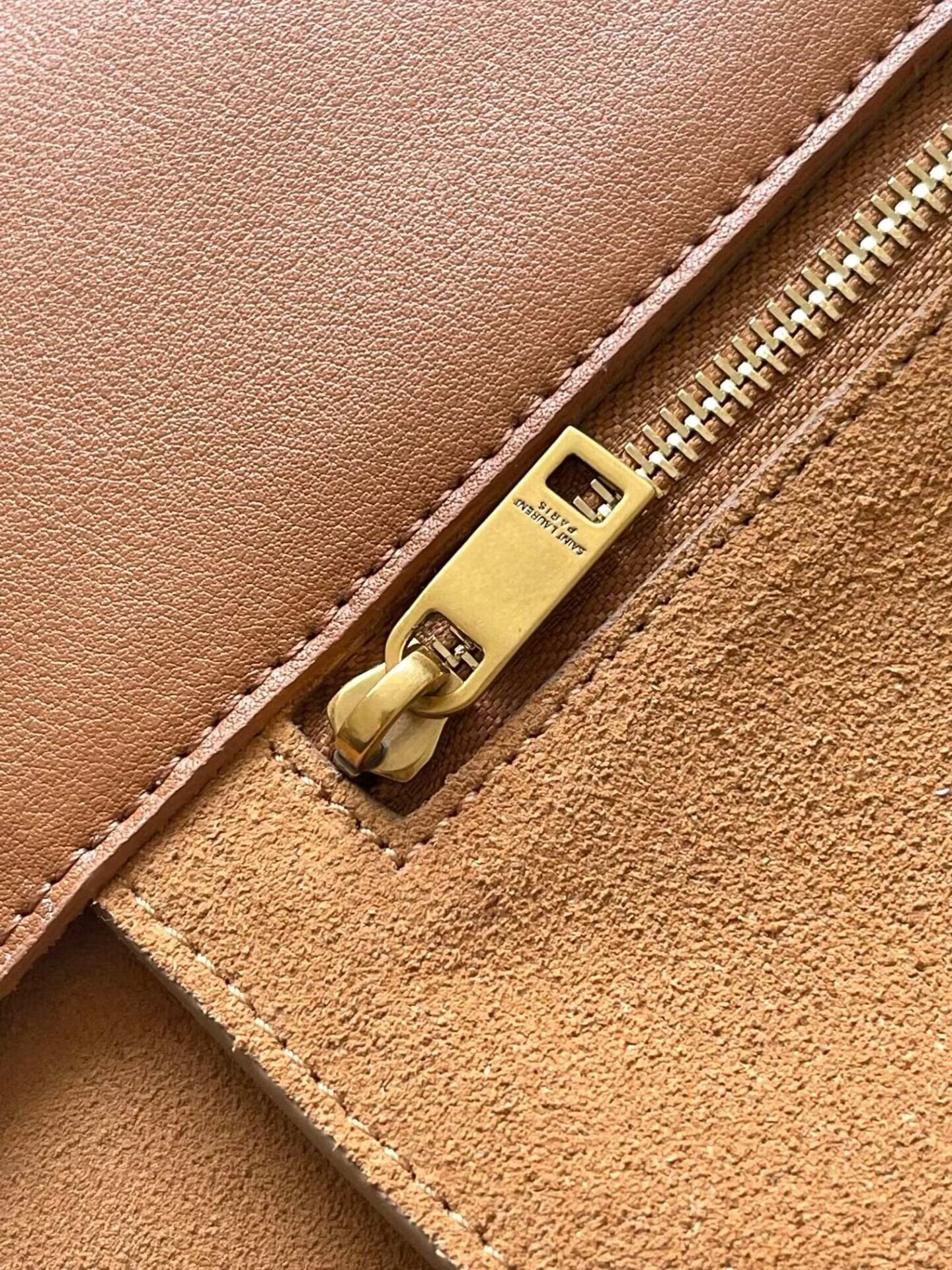 Y*L le 5 à 7 bea in suede 50×28×18cm