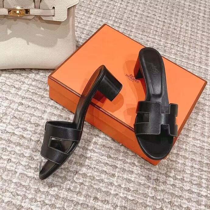 UA Hermès Oasis Sandal