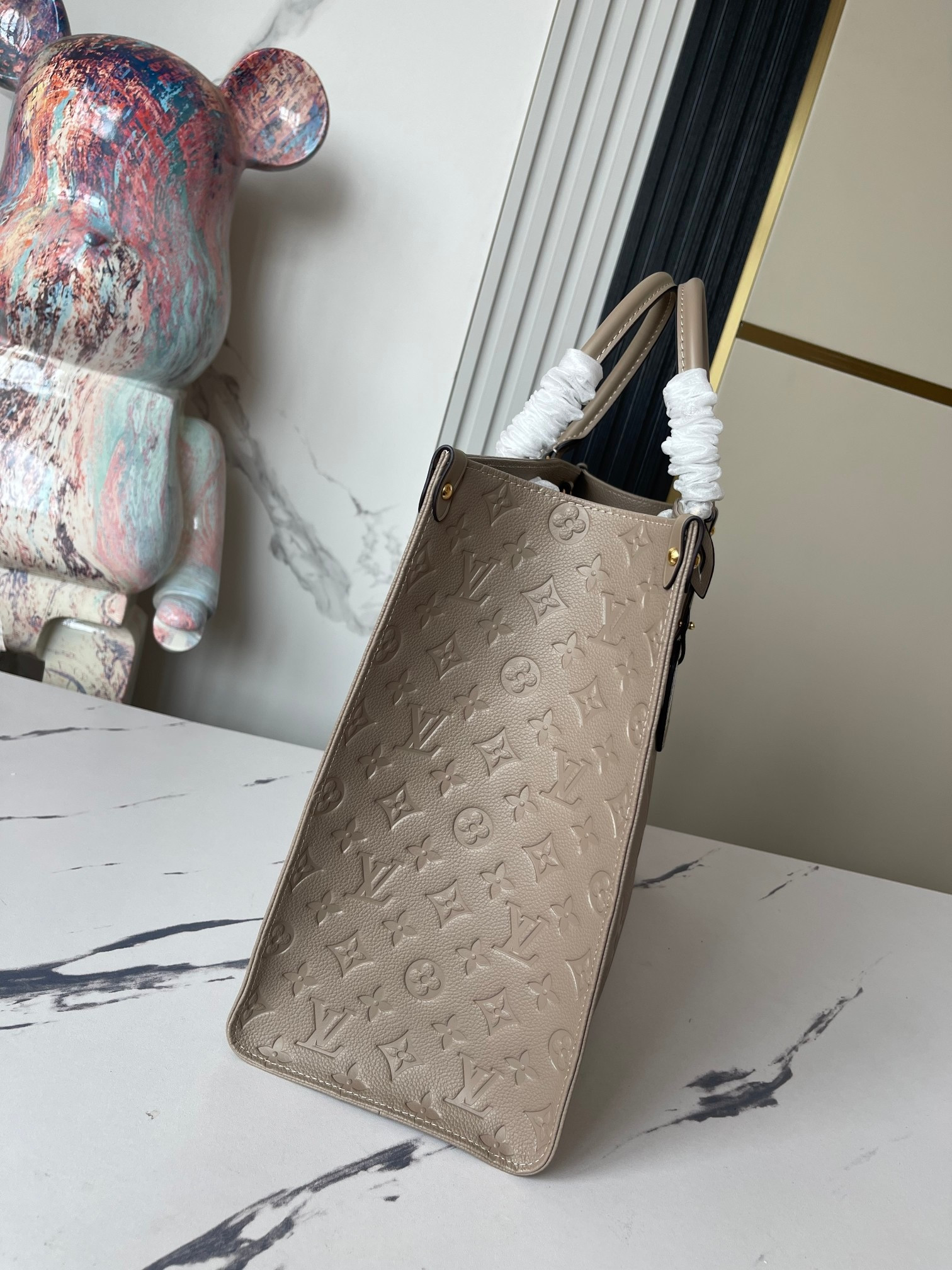 LV OnTheGo GM M449251 16.1 x 13.4 x 7.5inches