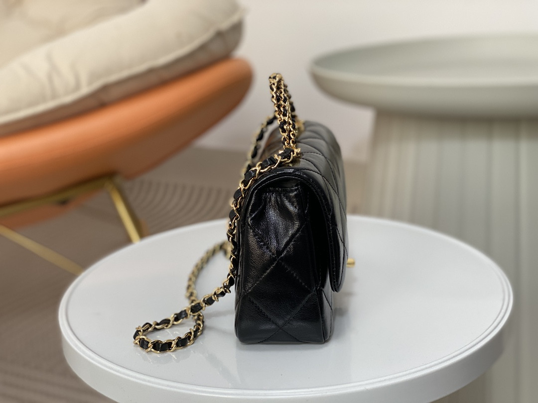 Ch*el wallet on chain 19x13x7cm