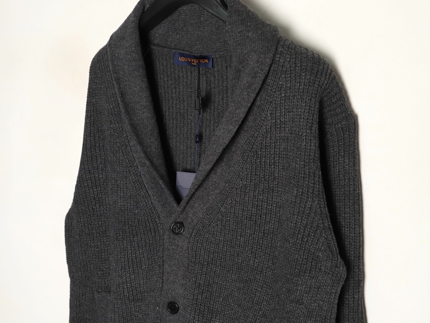 l0*is V*t0n lv 24fw cardigan sweaters