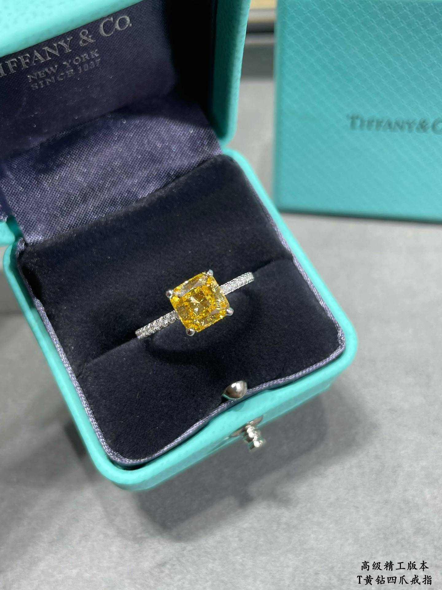 t*f*ny & co. four-prong yellow Di*m*nd solitaire ring ag925