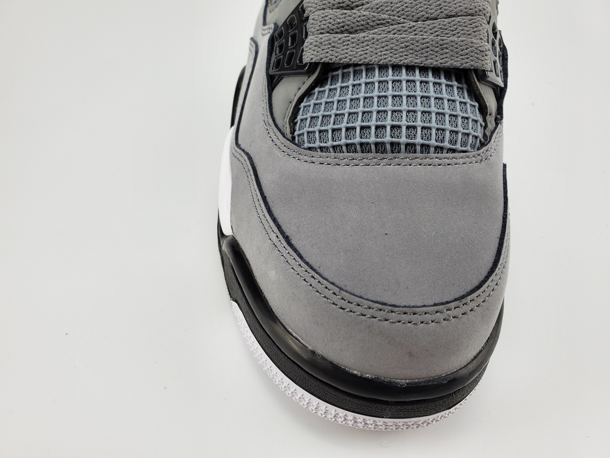 Jordan 4 Retro Cool Grey(2019)