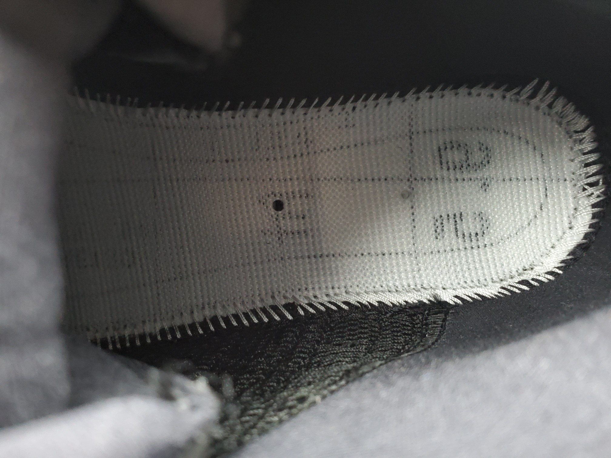 Air Jordan 13 Retro Playoffs (2011)