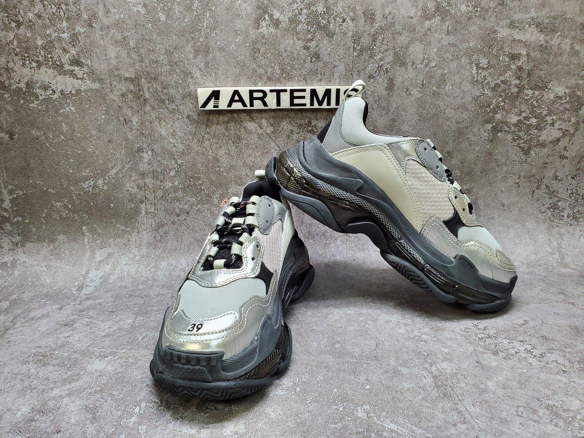 Balenciga Triple S Black Silver