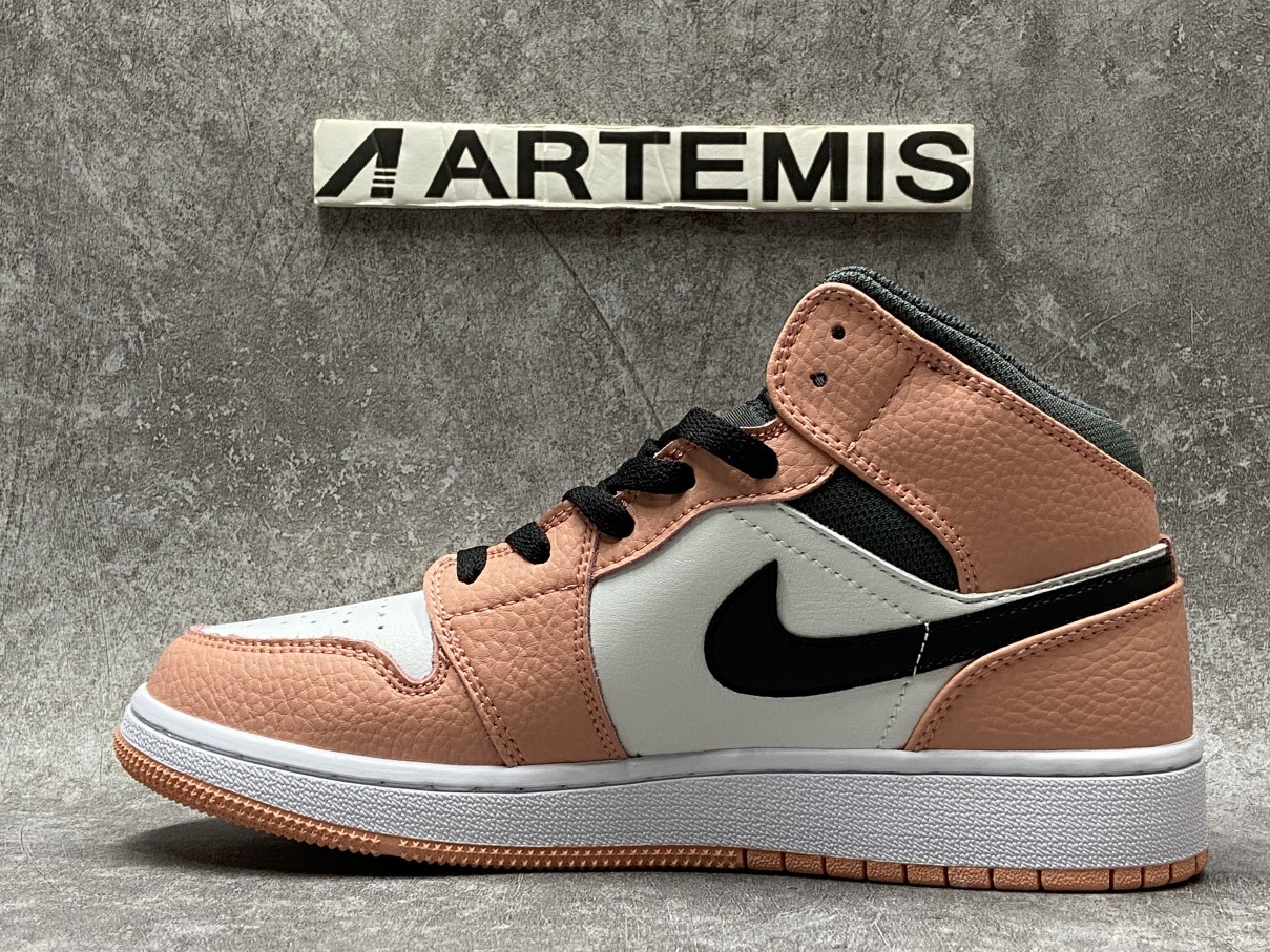 Air Jordan 1 Mid Pink Quartz