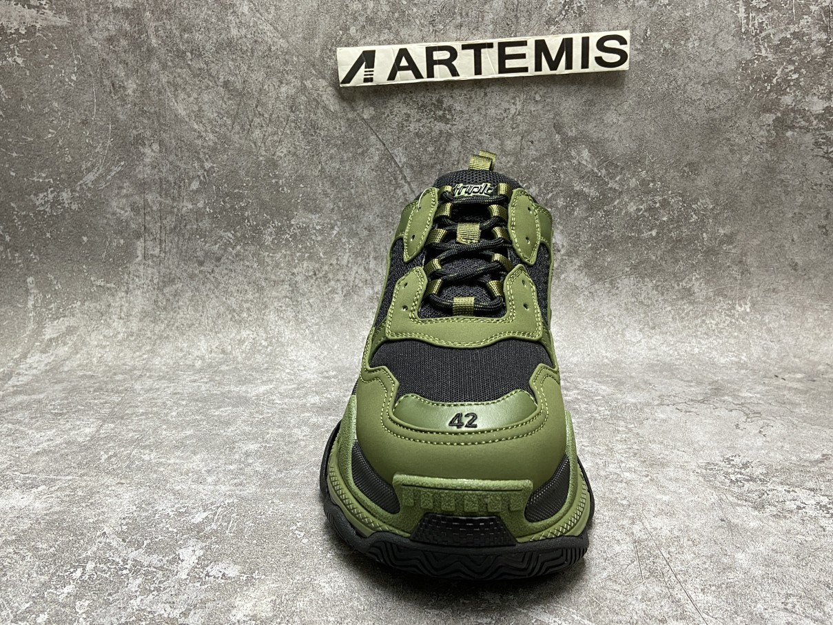 Balenciga Triple S Army Green