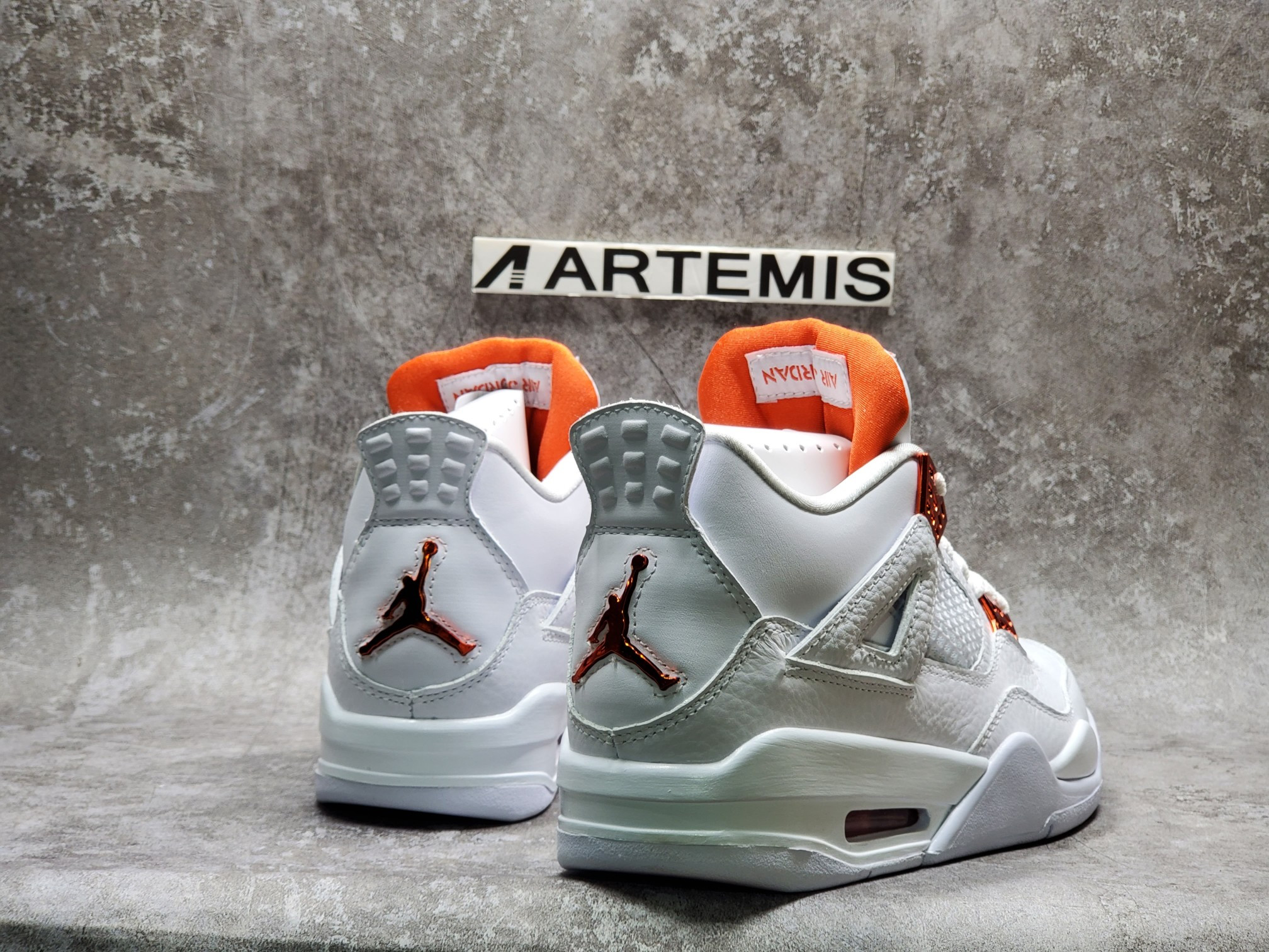 Air Jordan 4 Retro Metallic Orange