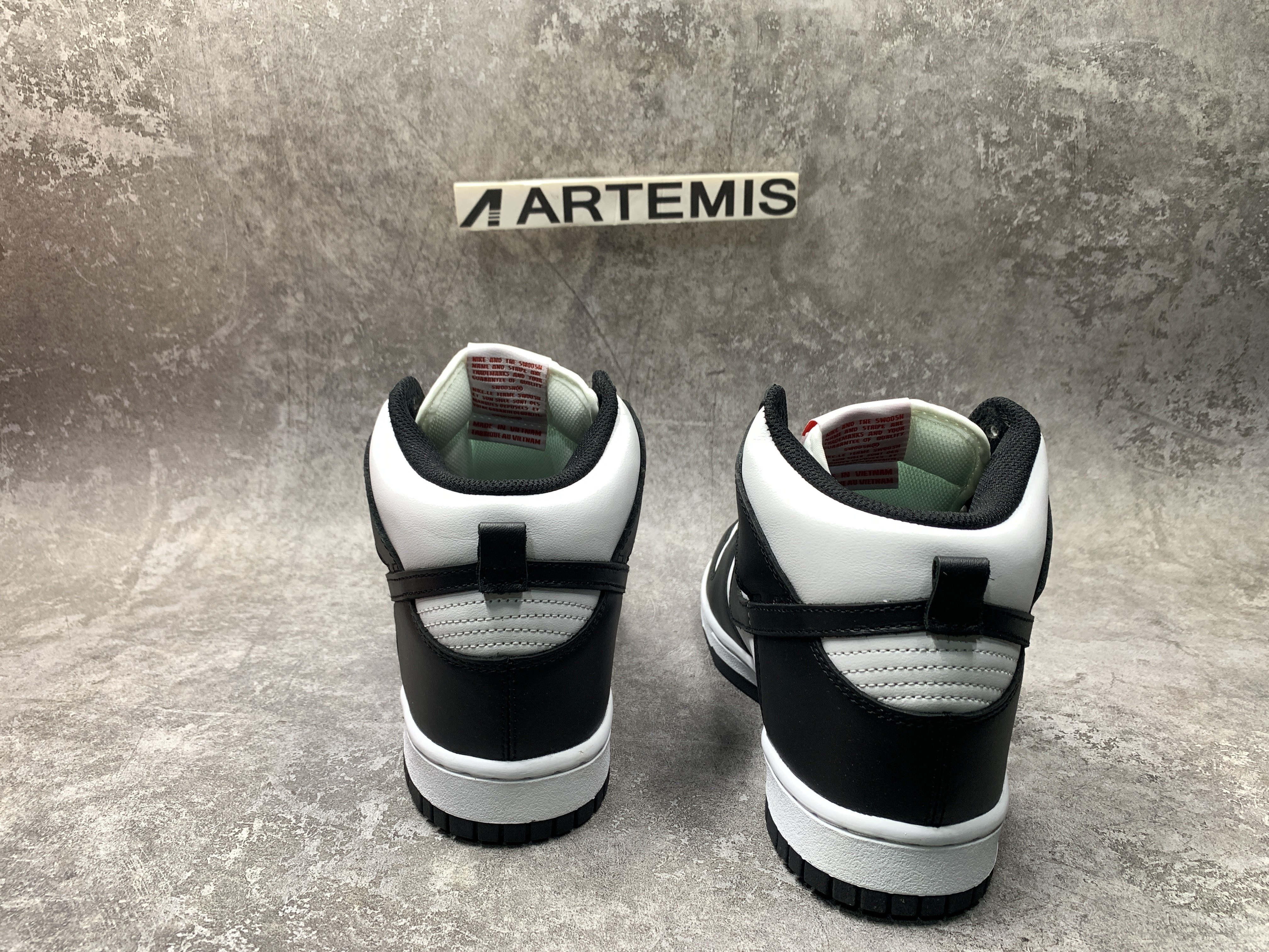 Nike Dunk High Panda