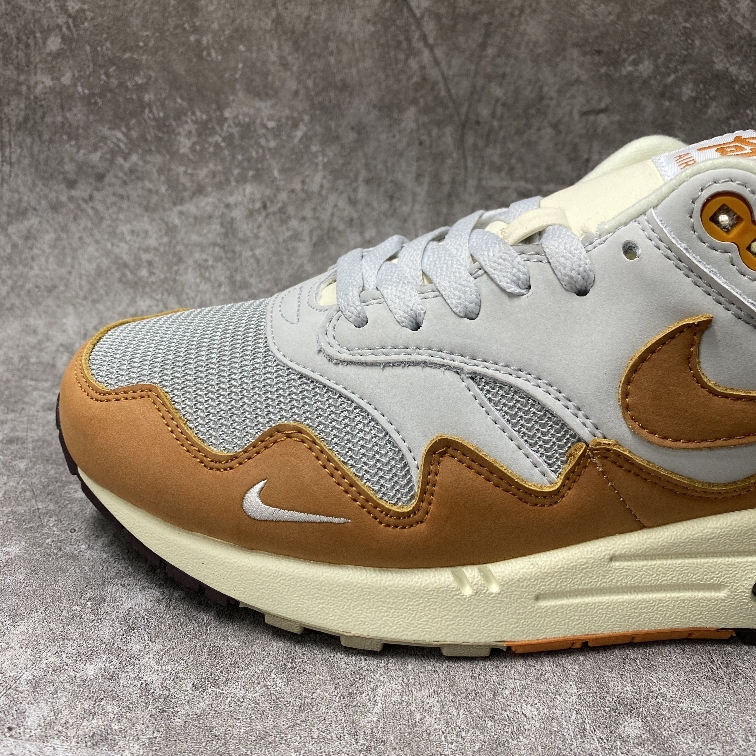 Nike Air Max 1 Patta Waves Monarch