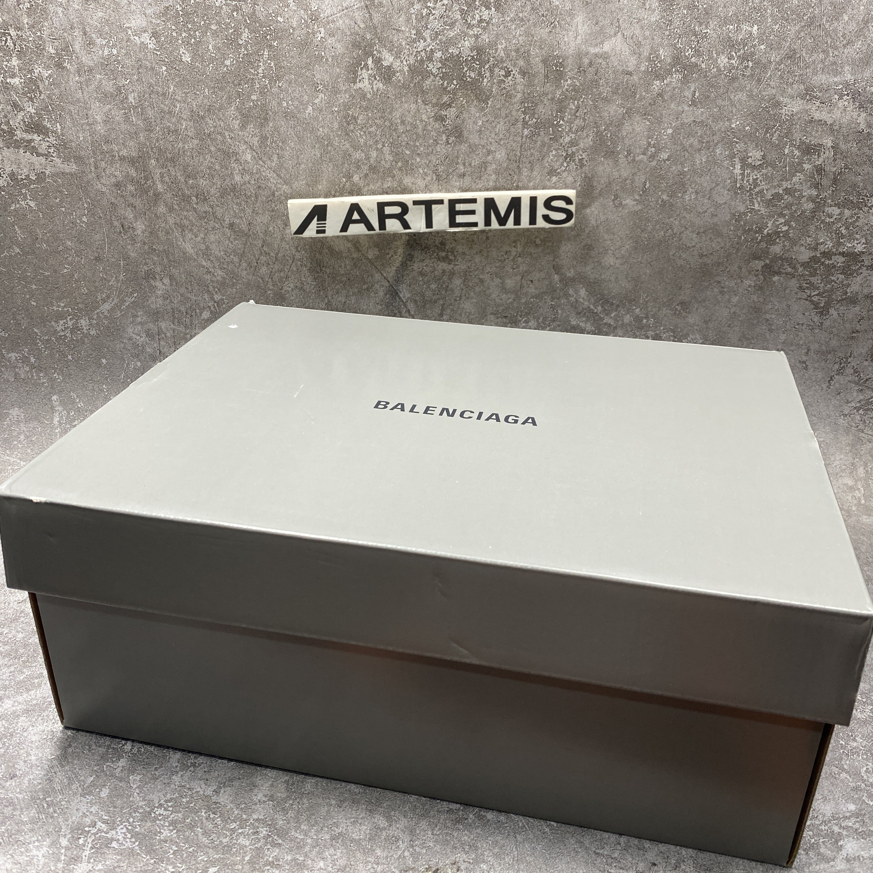 Balenciga Runner Sneaker Black White