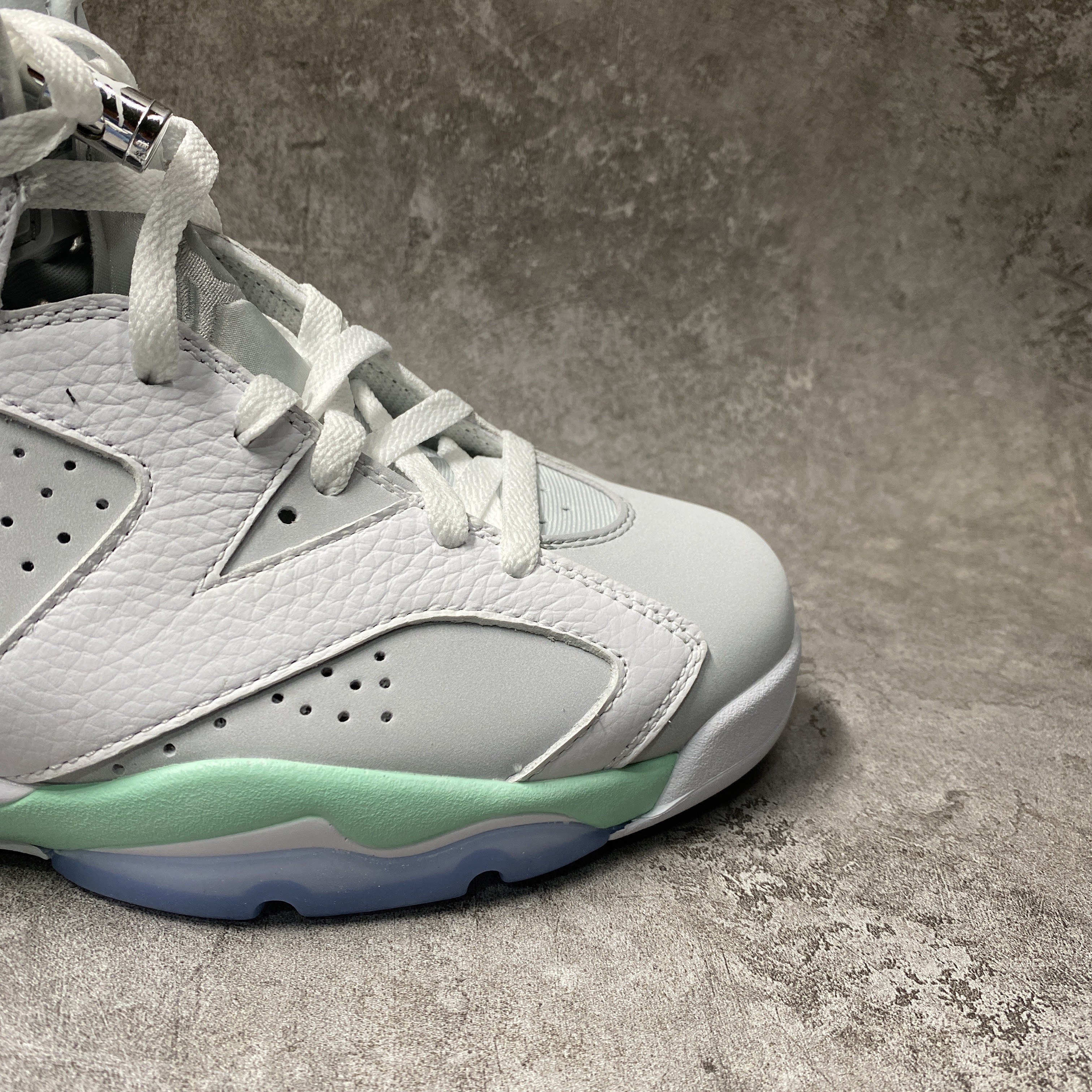 Air Jordan 6 Retro Mint Foam