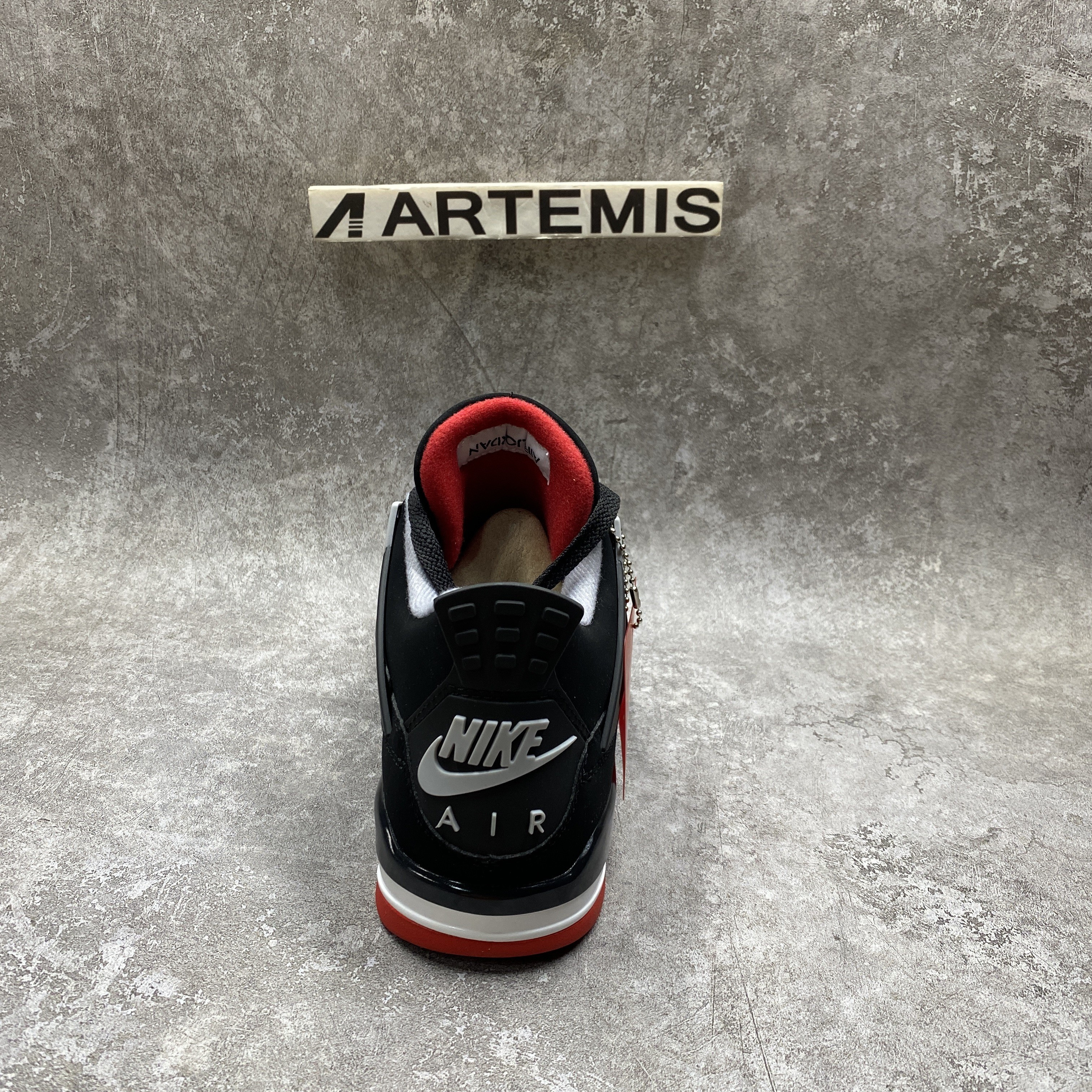 Air Jordan 4 Retro Bred (2019)