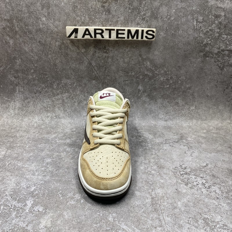 Nike Dunk SB Low Travis Scott x PlayStation