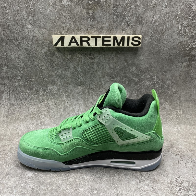 Air Jordan 4 Wahlburgers