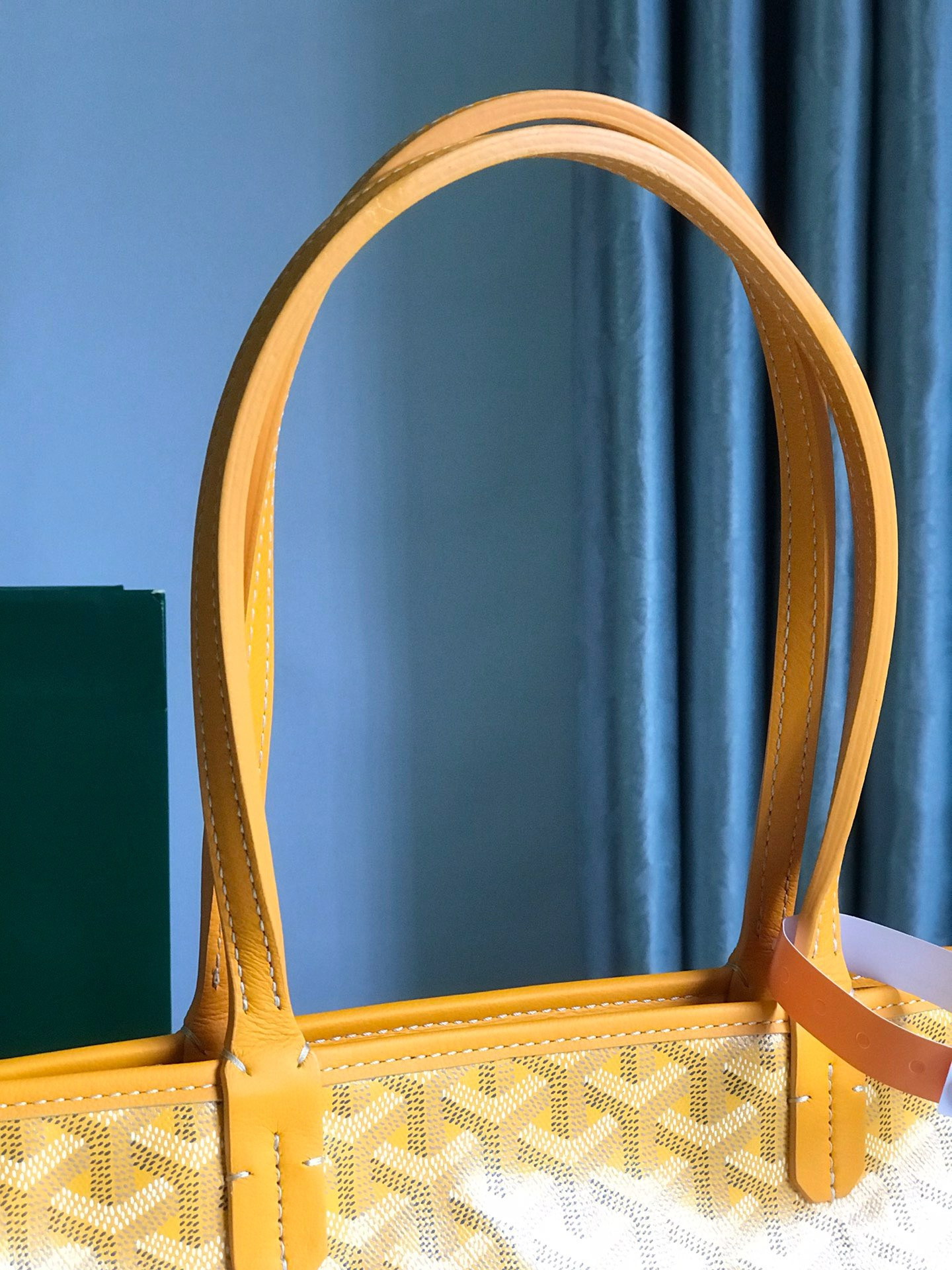 Go*ard saint l0*is gm bag 34 cm x 20 cm x 40 cm