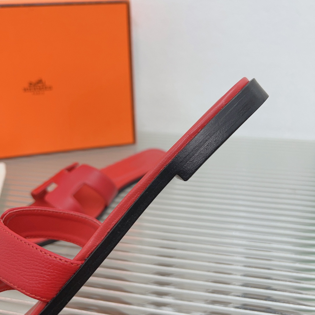UA Hermès Oran sandal