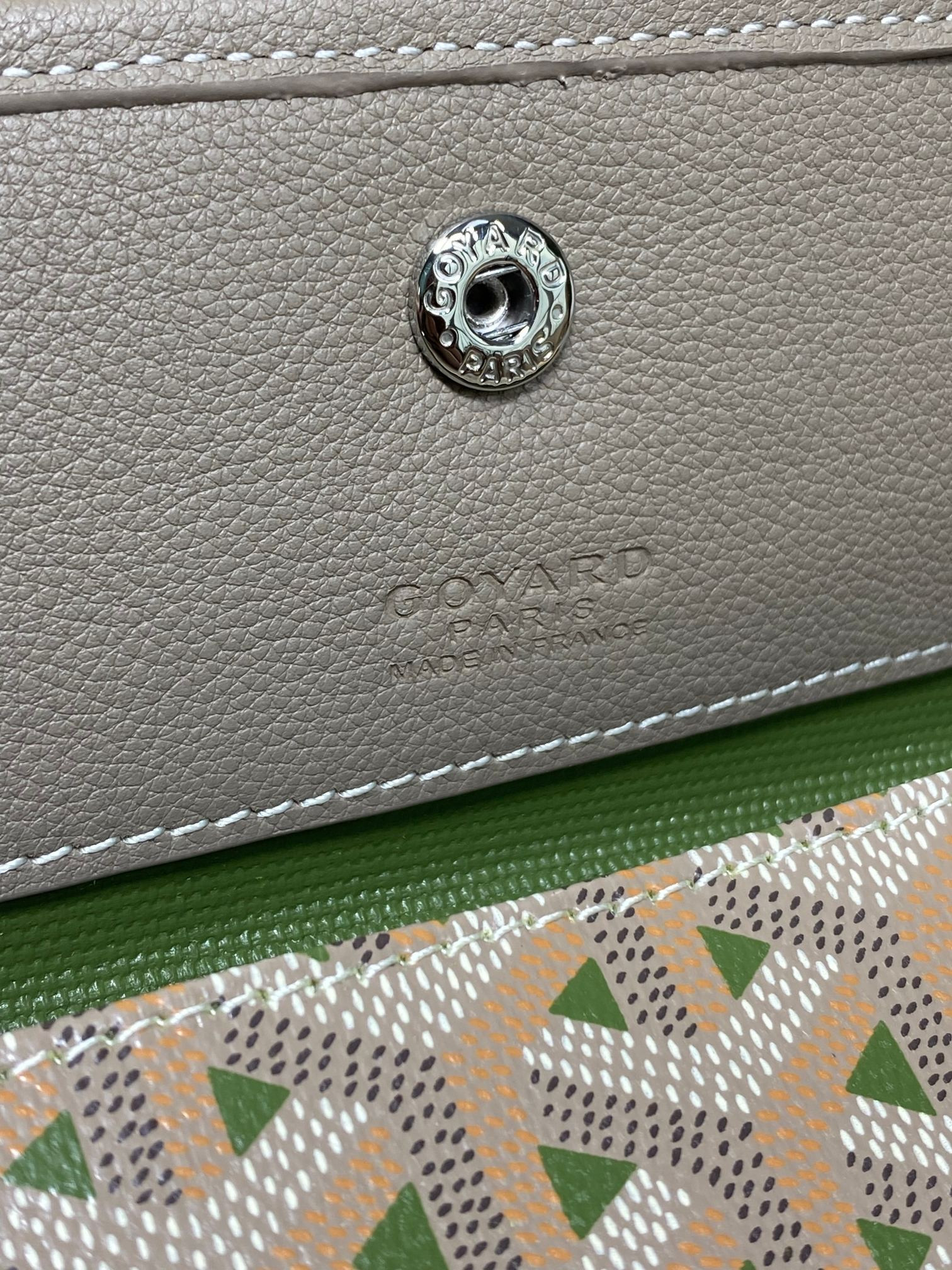 Go*ard small saint l0*is bag 28 cm x 15 cm x 34 cm