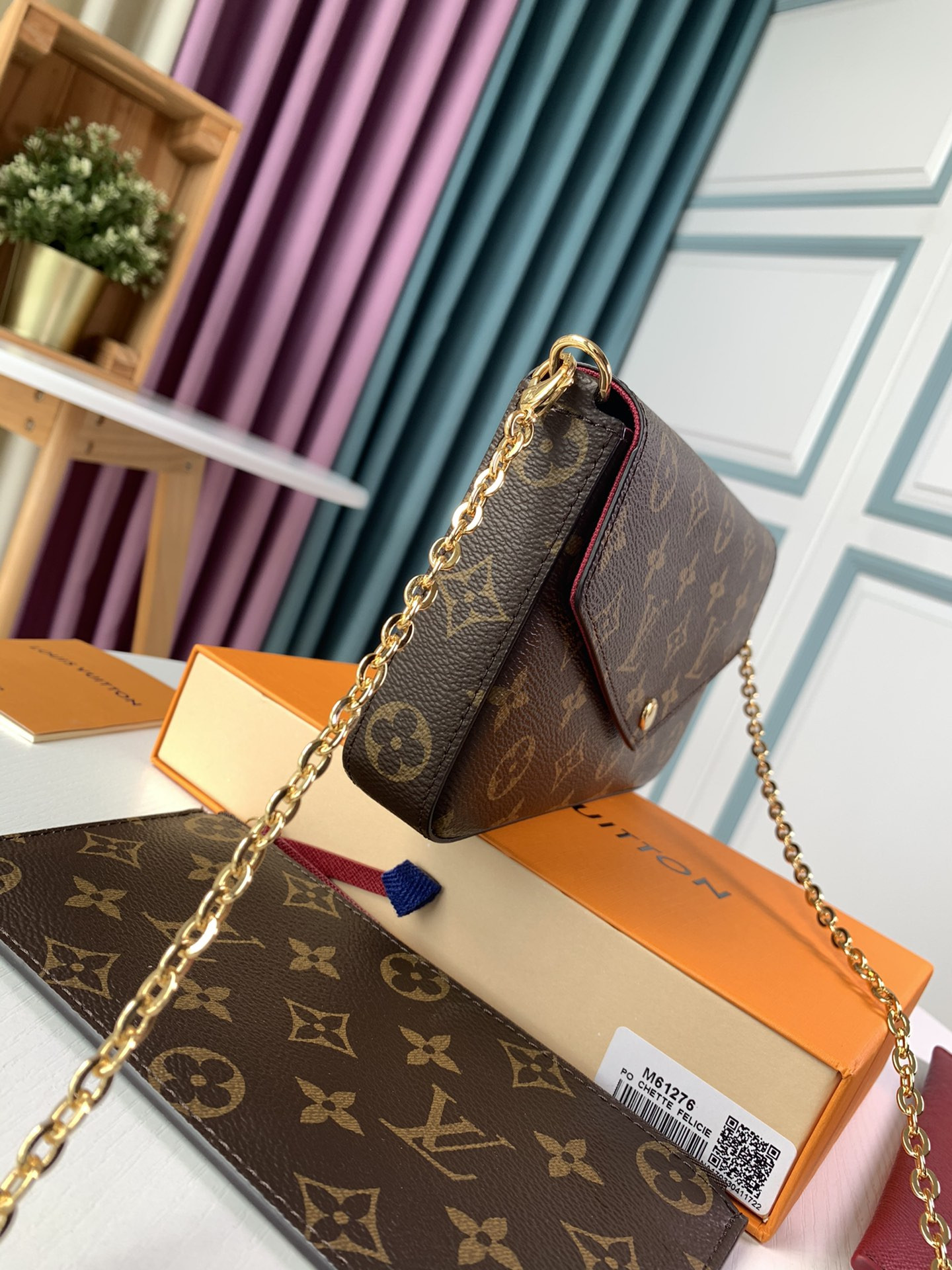 LV POCHETTE FÉLICIE M61276 21x12x3CM