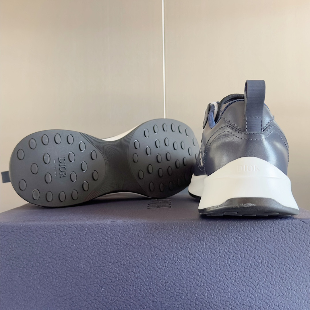 ua D*or b25 runner sneaker