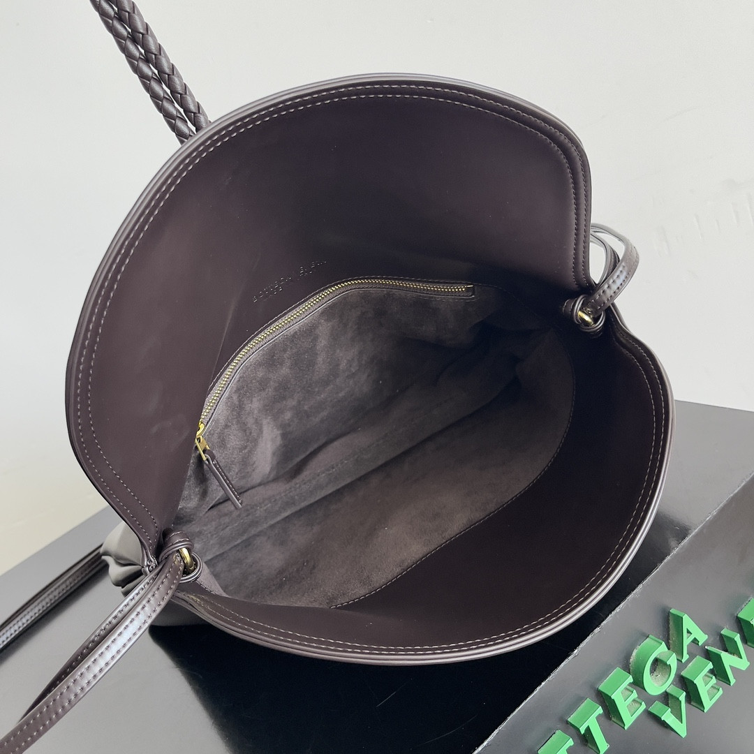 bo*te*ga Ve*ne*ta liberta 23 x 35 x 6cm