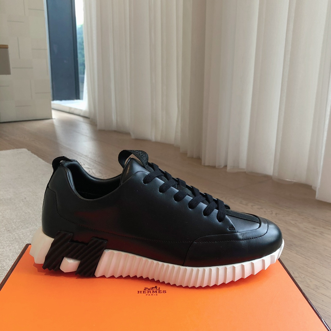 UA Hermès Bouncing Sneaker