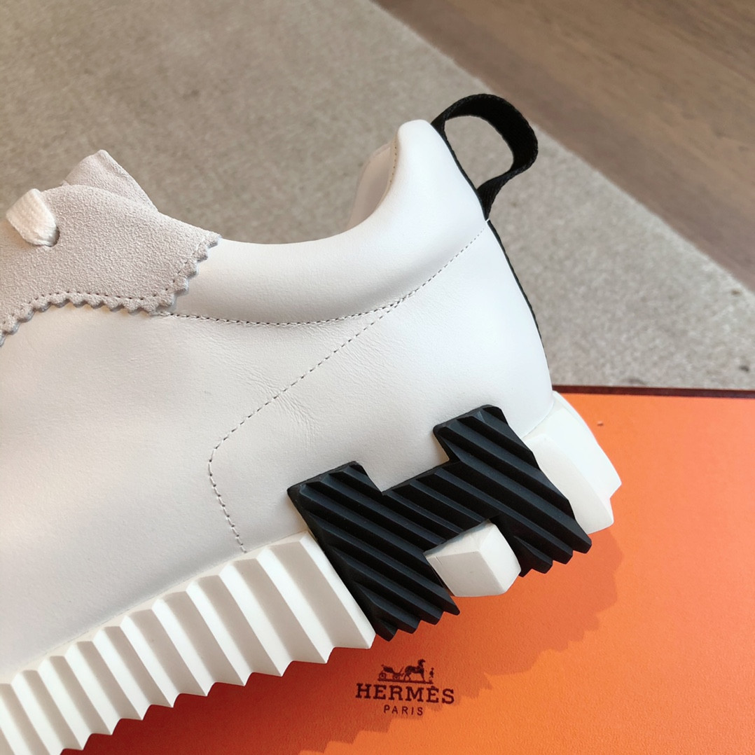 UA Hermès Bouncing Sneaker