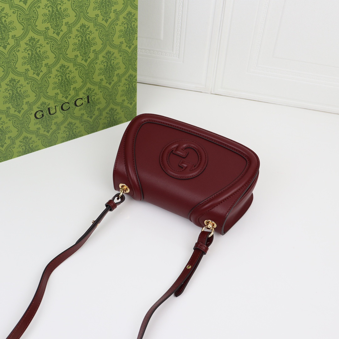 G*u*i small blondie 21.5x11x8cm