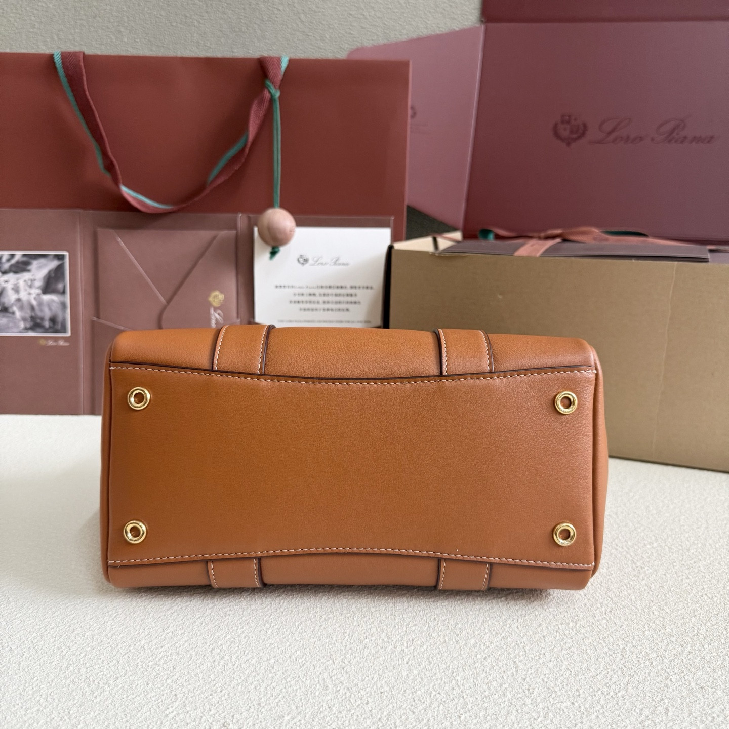 L**o p*ana loom l25 calfskin 25x18x12.5cm