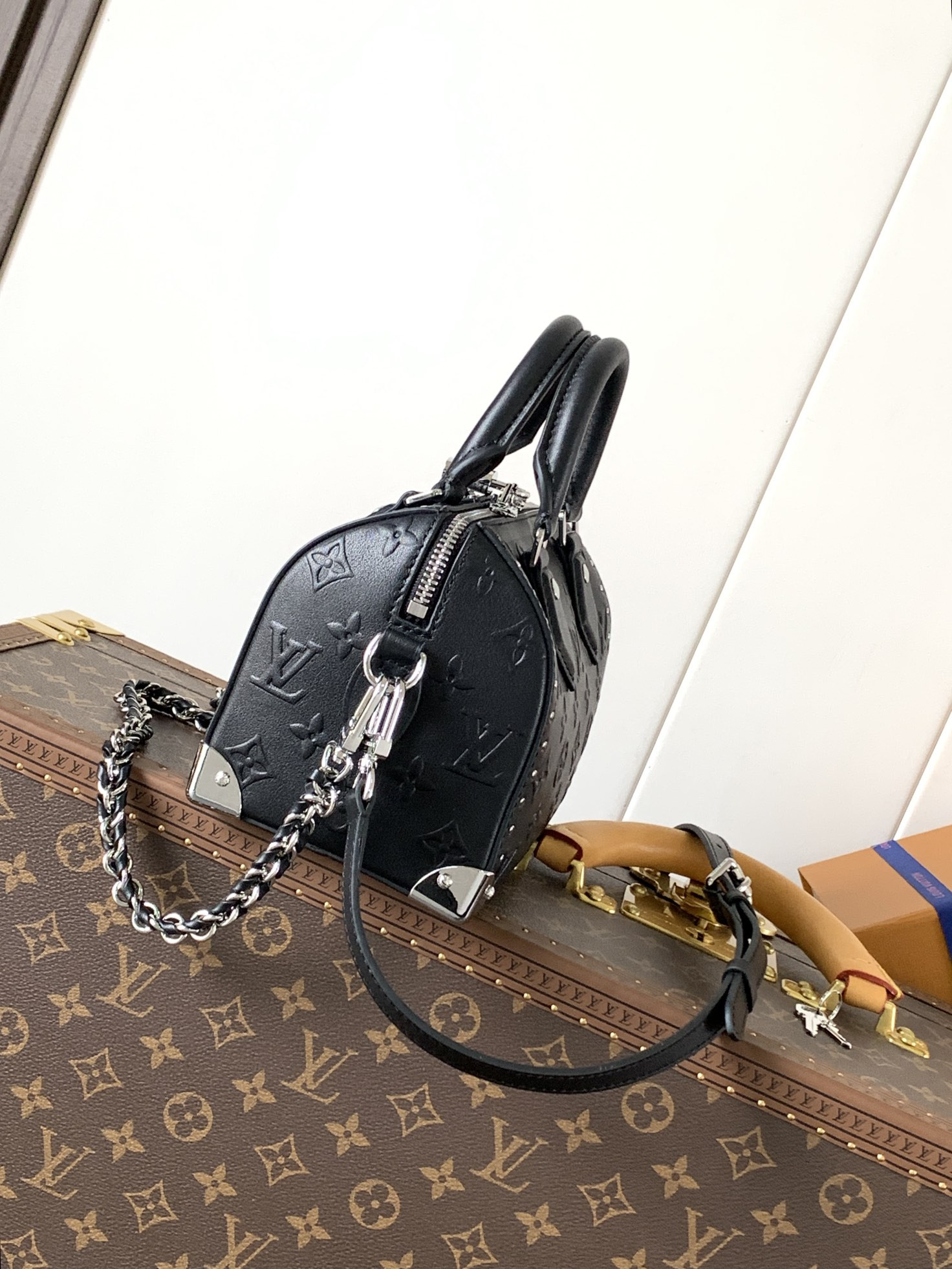 LV Monogram Bold Speedy 20 Trunk M14575 13.5 x 11 x 20.5 cm