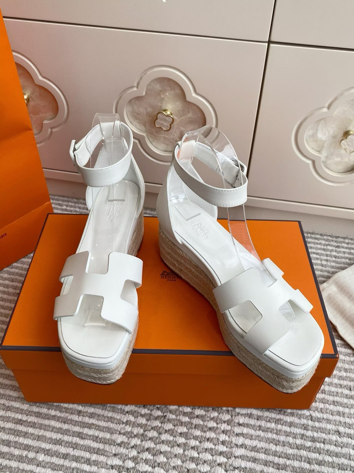 ua H**me5 elda spanish woven shoes