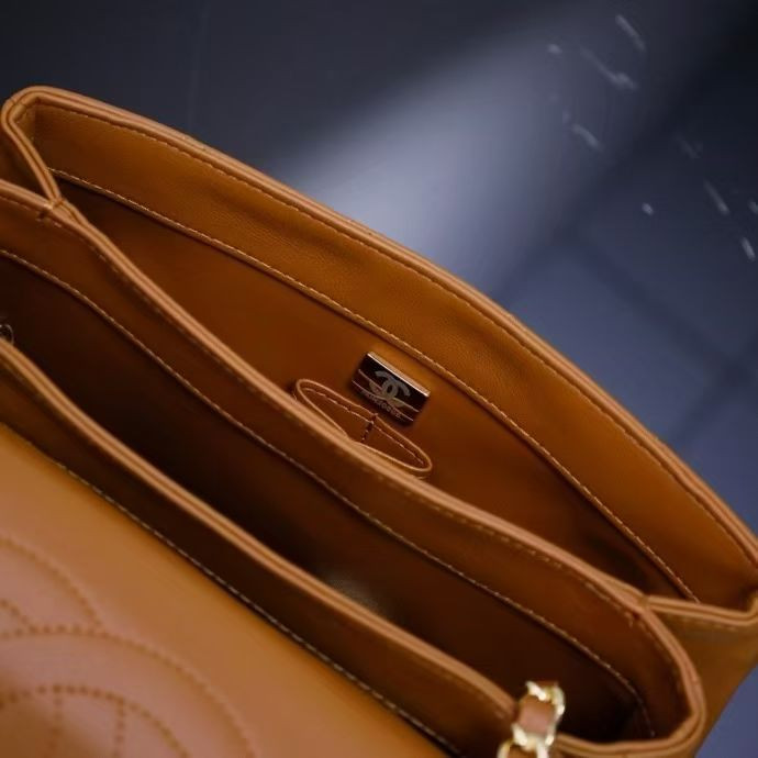 CHANEL FLAP BAG WITH TOP HANDLE 17x25x12cm