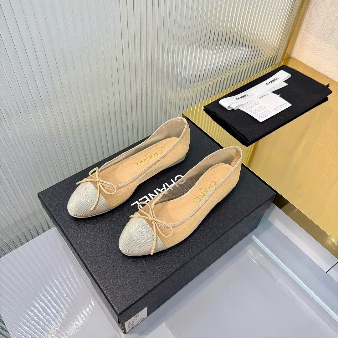 ua Ch**el ballet flats