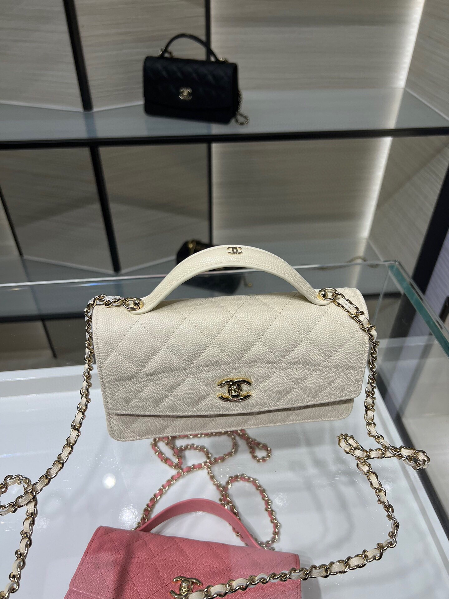 Chanel Mini Coco Handle Bag AP4402 19x11x6cm