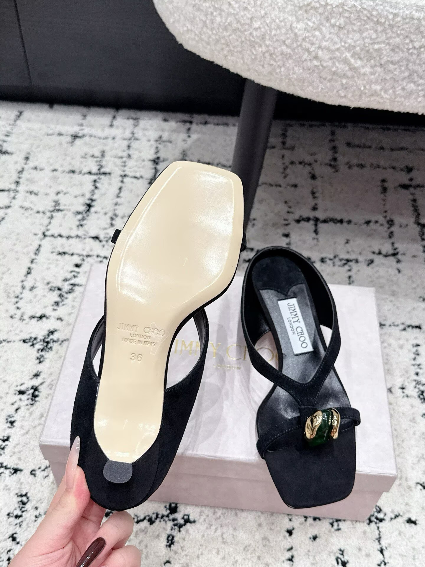 ua J1m*y Ch00 emeri sandals