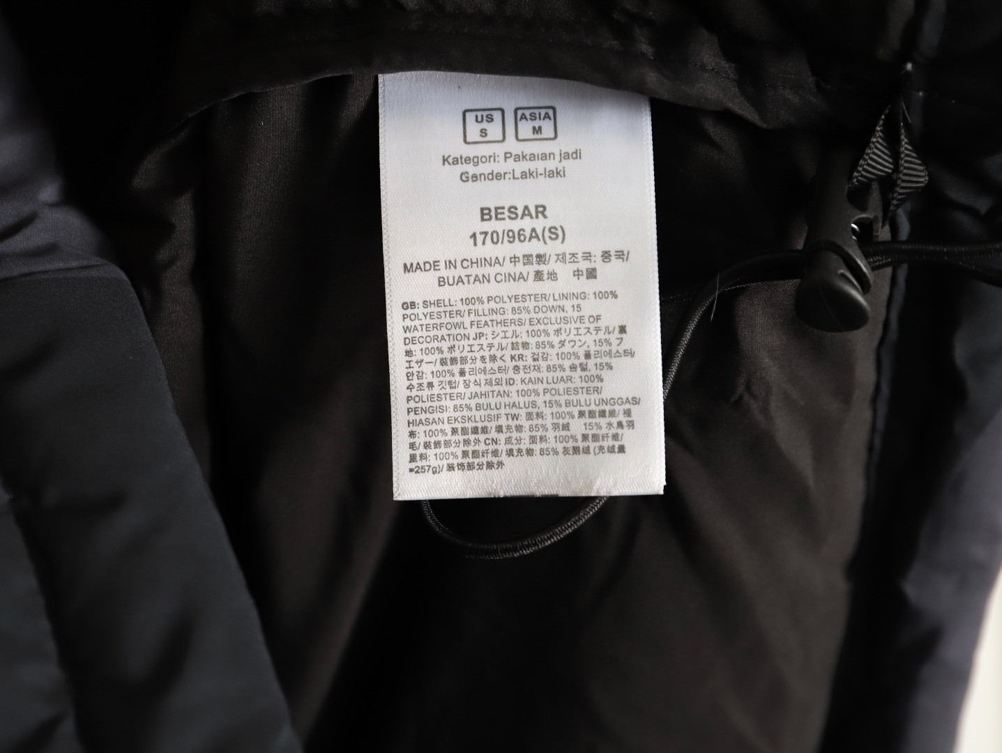 the n0r*h Fa*e x kaws short puffer jacket