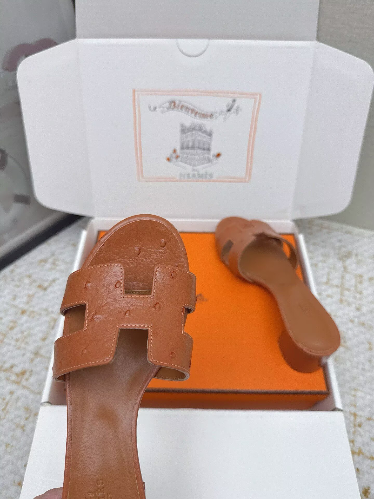ua H**me5 oasis sandal