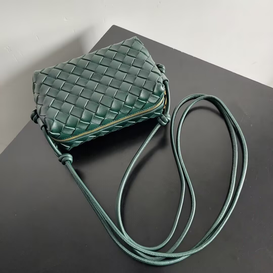 B0tt*ga Ven*ta Small Loop Cross-Body Bag 17x10x6cm