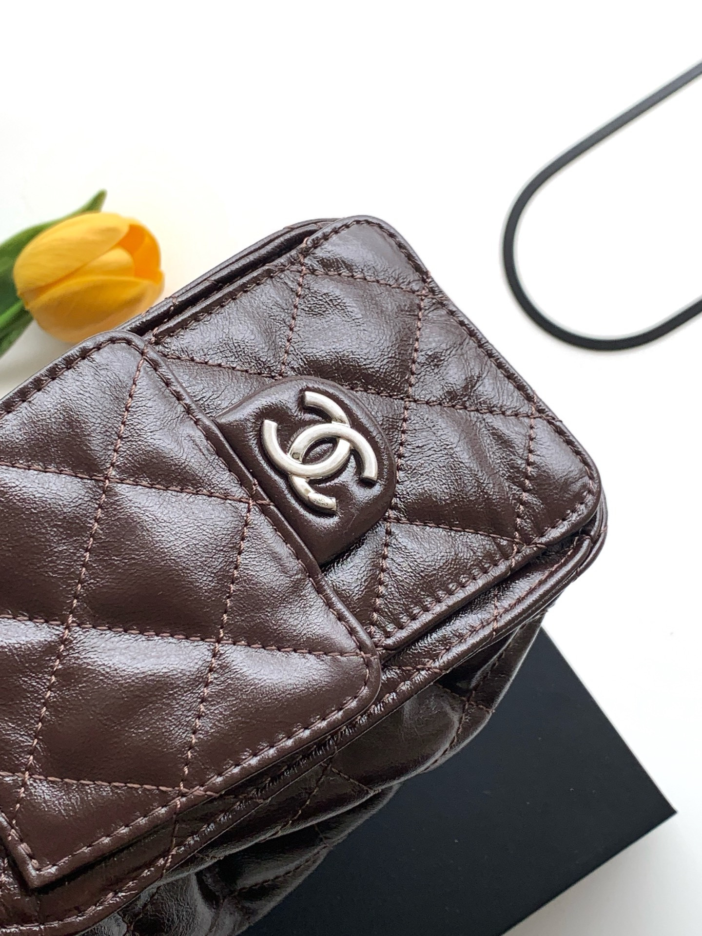 CHANEL 25C Bucket Bag 20x22x12.5cm